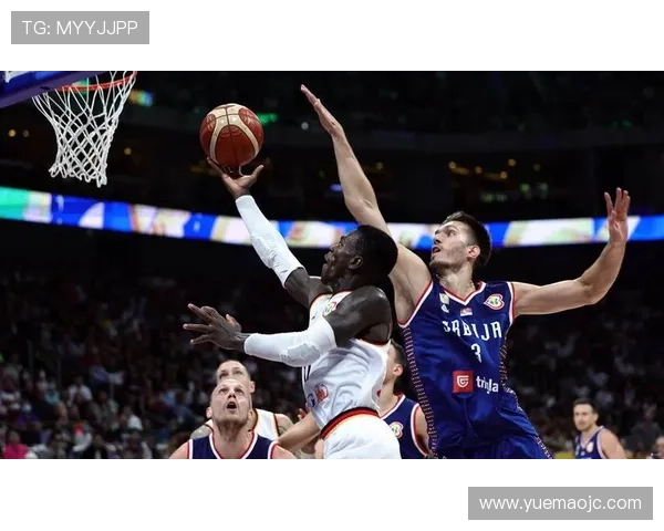 德国足球明星的精彩瞬间与独特表情解析